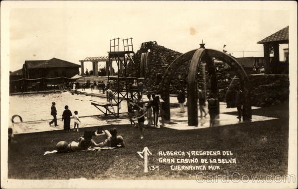 Alberca Y Regadera Del Gran Casino De La Selva Cuernavaca Mexico