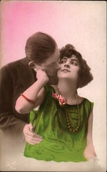 Beau Kissing Girl Romance & Love Postcard Postcard
