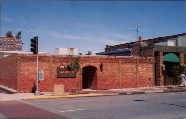 Harpo's Columbia Missouri Es-N-Len Photos