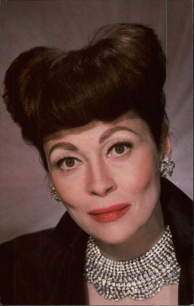 Faye Dunaway as Joan Crawford in Mommie Dearest Actresses