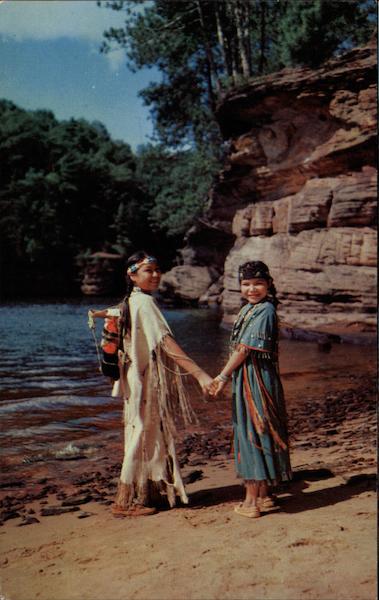 Winnebago Indian Girls Wisconsin Dells
