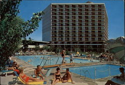The Inn on the Park A Four Seasons Hotel Postcard