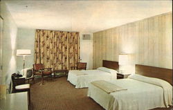 The Bayshore Motor HOtel Fine Accommodation Postcard