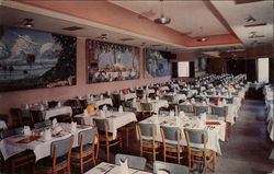 Famous Restaurant Cocktail Lounge, Fine Foods Postcard
