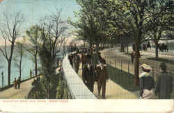 Riverside Park And Drive Postcard