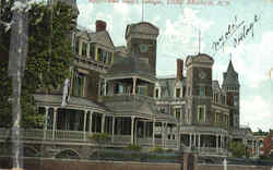 Phil Daly's Cottages Postcard