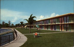 Holiday Inn Sarasota-Bradenton Florida Postcard Postcard