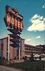 Bon-Lynn Motel Postcard