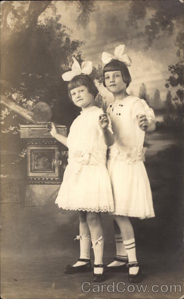 Two Sisters Girls