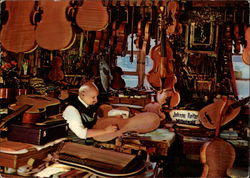 Mittenwalder Geigenbauer Postcard