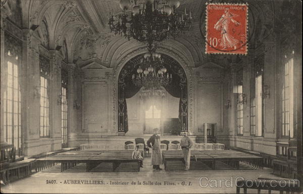 Intérieur de la Salle des Fêtes Aubervilliers France