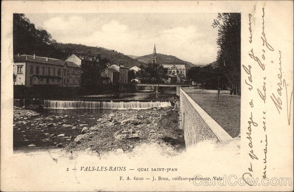 Quai St-Jean Vals-les-Bains France