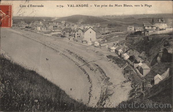 Vue prise des Murs Blancs, vers la Plage Pléneuf-Val-André France