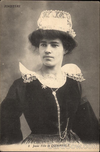 Jeaune Fille de Quimperlé France