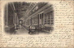 Palais de Fontainebleau - La Bibliothèque Postcard