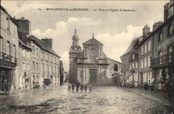 La Place et l'Eglise St-Mathurin Postcard