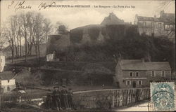 Les Ramparts et La Porte d'en Bas Postcard