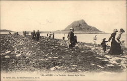 Le Verdelet - Retour de la Peche Postcard