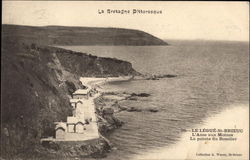 L'Anse aux Moines et La Pointe du Roselier Postcard