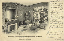 Institution et École Professionnelle des Religieuses de la Compassion - Parloir de la Supérieure Postcard