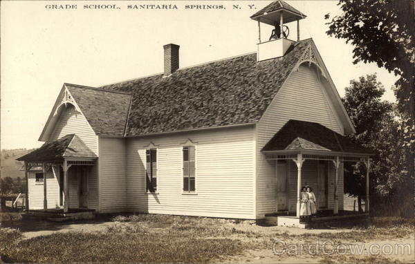 Grade School Sanitaria Springs New York
