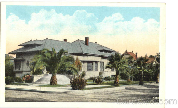 A California House - No 3881 Scenic