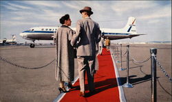 United Air Lines - Red Carpet Service Postcard