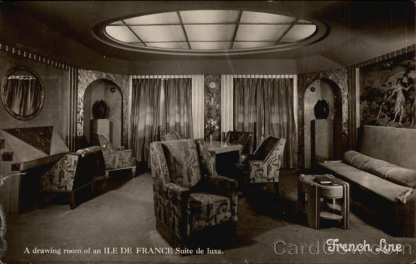 A drawing room of an Ile de France Suite de luxe Interiors