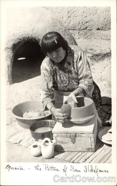 Maria - the Potter of San Ildefanso Native Americana