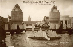 Exposition des Arts Decoratif, Jardin du Pavillon de Sevres Paris, France 1925 Exposition des Arts Decoratifs Postcard Postcard