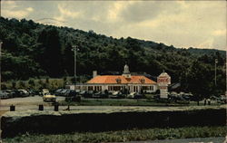 Howard Johnson Restaurant Postcard