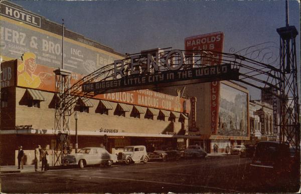 Reno Arch Daylight Scene Nevada