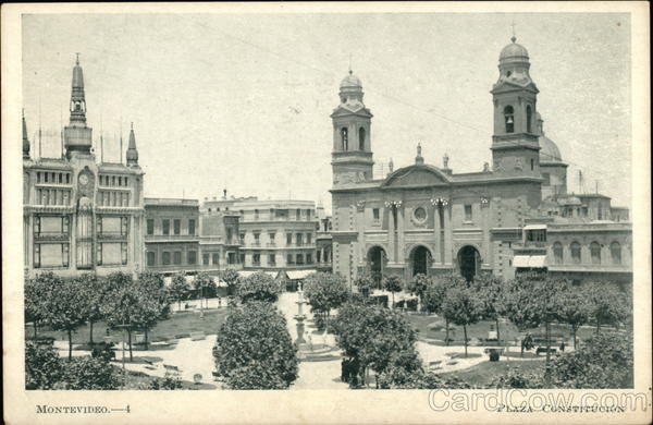 Plaza Constitucion Montevideo Uruguay