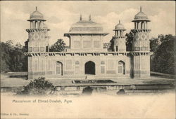 Mausoleum of Etmad-Dowlah Postcard
