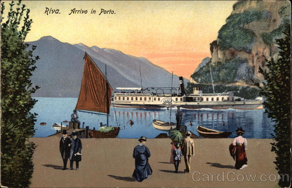 Arriving in Port - Paddlesteamer Riva Italy