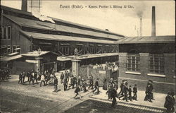 Essen (Ruhr). - Krupp. Portier I. Mittag 12 Uhr Postcard