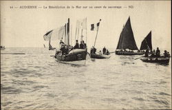 La Bénédiction de la Mer sur un canot de sauvetage Postcard