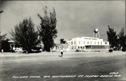 Pelican Hotel and Restaurant Postcard