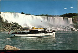 Maid of the Mist Niagara Falls, NY Postcard Postcard