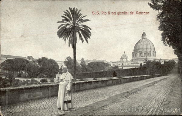 Pio X nei giardini del Vaticano Religious
