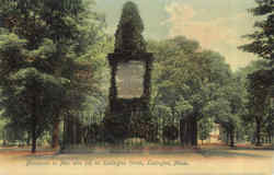 Monument To Men Who Fell On Lexington Green Postcard