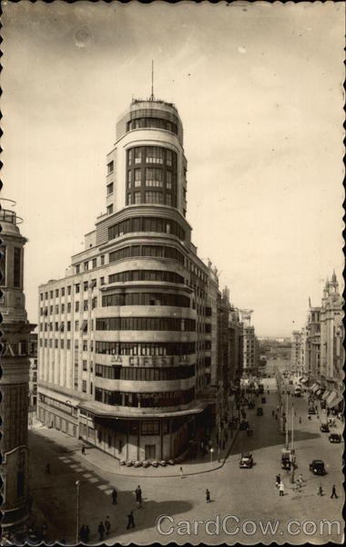 Edificio del Capitol y Avenida de Jose Antonio Madrid Spain