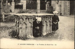 Le Tombeau de Saint-Yves Postcard