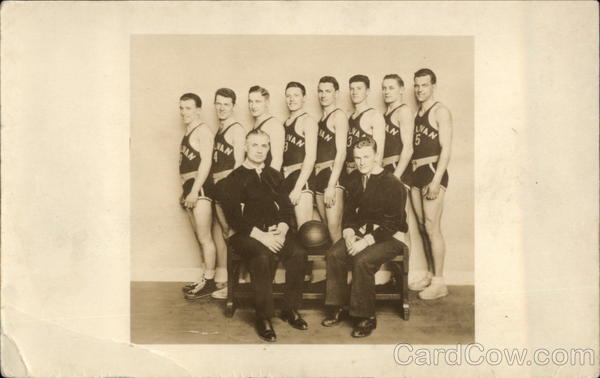 Vintage Photograph of Men's Basketball Team