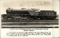 "Green Arrow " - L.N.E.R. 2-6-2 Express Goods and Passenger Engine Locomotives Postcard Postcard