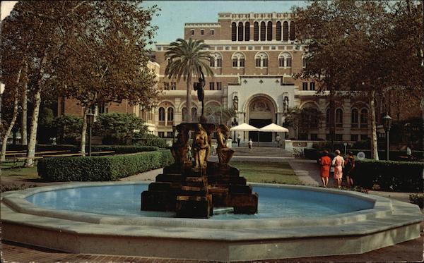 University of Southern California - Doheney Library and KleinSmid Fountain Los Angeles