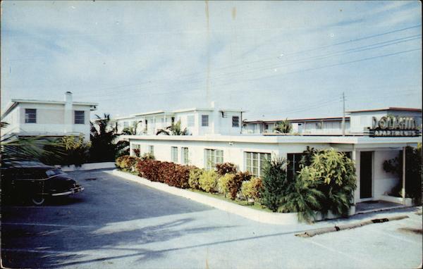 The Dolphin Apartments - Directly on the Gulf of Mexico St. Petersburg Florida
