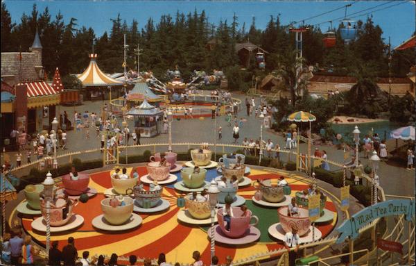 Disneyland - Mad Hatter's Tea Party