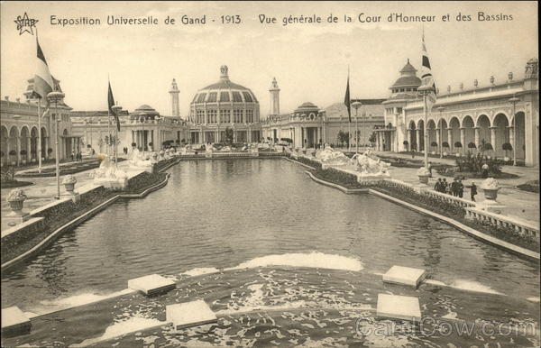 Exposition Universelle de Gand - 1913. Vue générale de la Cour d'Honneur et des Bassins Ghent Belgium
