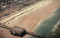 Ocean Fishing Pier and Bandshell Daytona Beach, FL Postcard Postcard